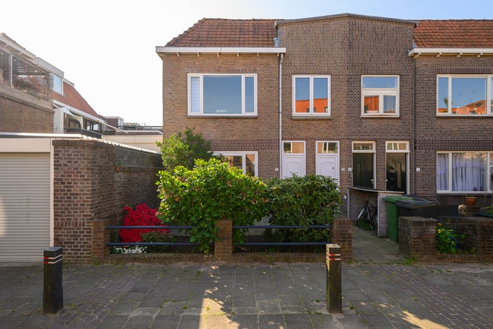 Claudiusstraat 1 in Voorburg