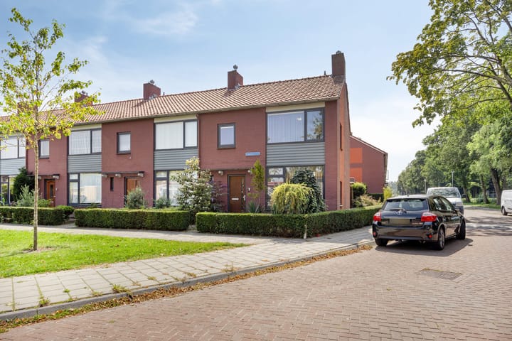 Photo of property Clematisstraat 1, Almelo