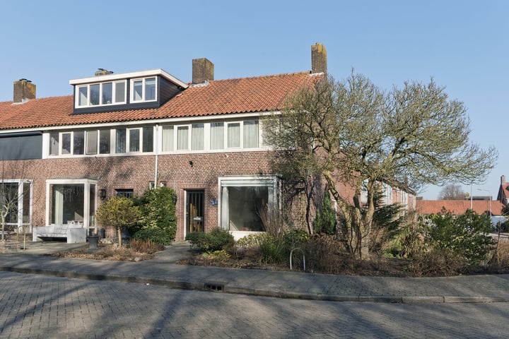 Colijnlaan 50 in Uithoorn