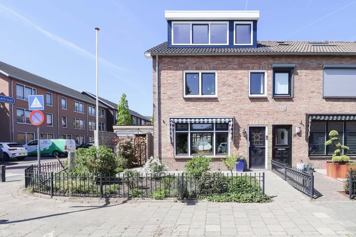 Colijnstraat 23 in Bunschoten-Spakenburg