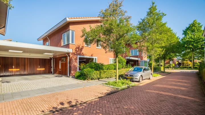 Colonnade 64 in Almelo photo