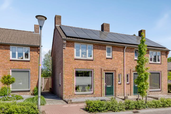 Commanderiestraat 15 in Ootmarsum foto
