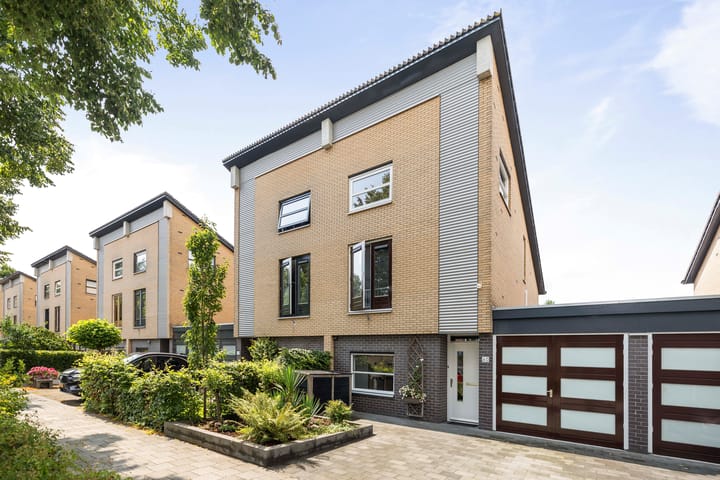 Commissarislaan 60 in Zwolle