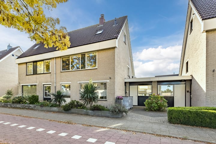 Photo of property Componistenpad 11, Hellevoetsluis