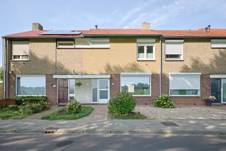 Photo of property Concordiastraat 10, Einighausen