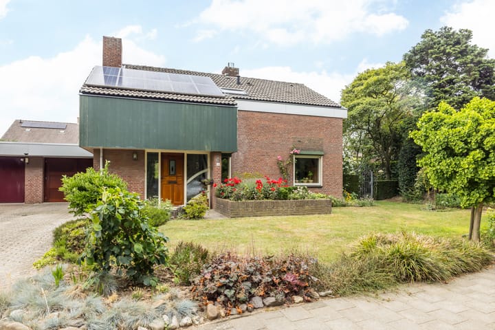 Photo of property Concordiastraat 56, Einighausen