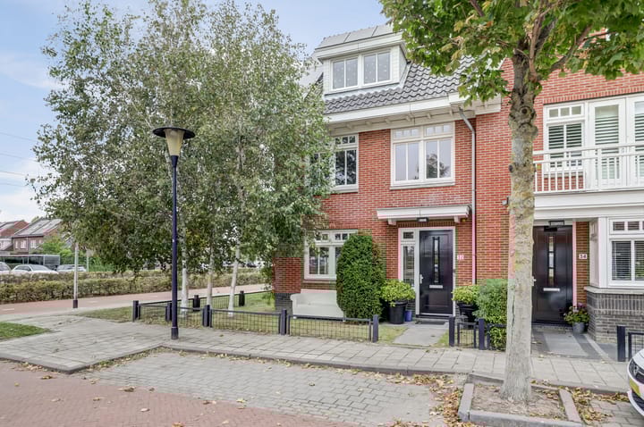 Coniferenhout 32 in Barendrecht