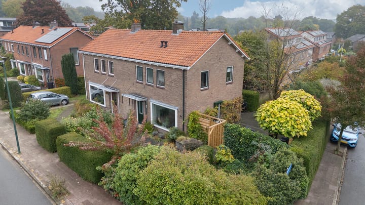 Constantia Loudonlaan 2 in Rozendaal