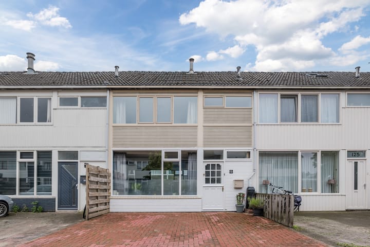 Constantijnstraat 123 in Vroomshoop