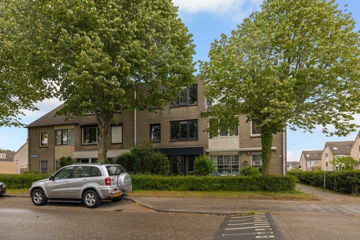 Contrabasweg 114 in Almere foto