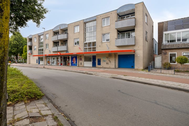 Coopmansstraat 1c in Leeuwarden photo