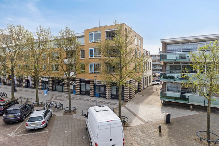 Photo of property Coosje Buskenstraat 152, Vlissingen