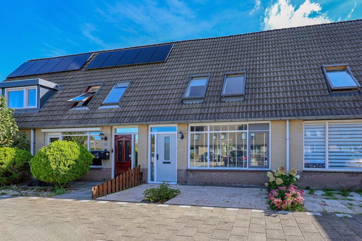 Corellistraat 8 in Almere