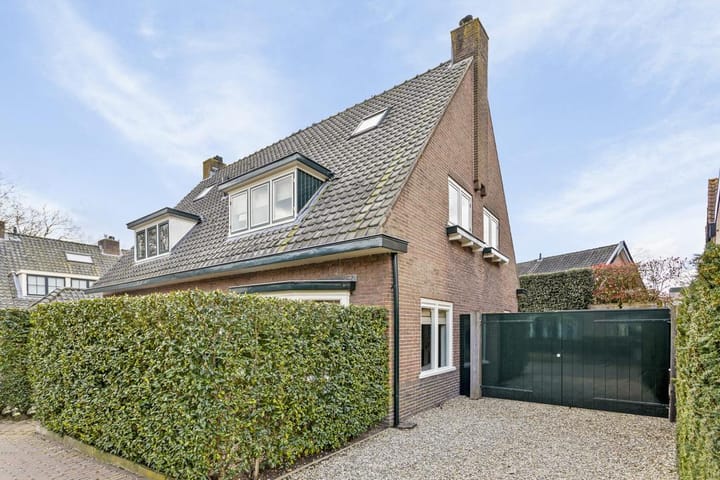 Photo of property Cornelis Bakkerlaan 1a, Laren