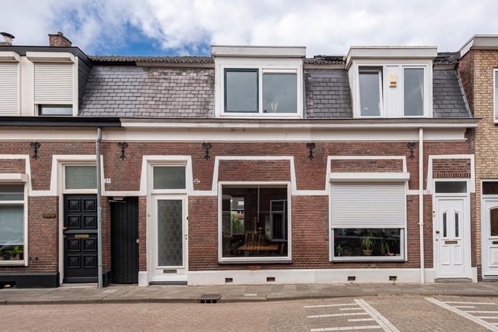 Photo of property Cornelis de Vriendtstraat 27, Tilburg