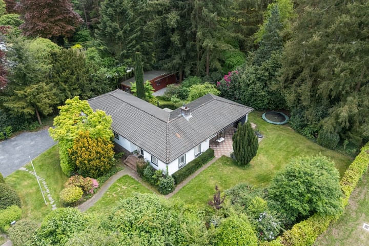 Photo of property Cornelis Evertsenlaan 7, Nijverdal