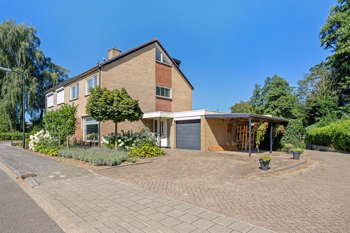 Cornelis Hendrixstraat 93 in Loenen