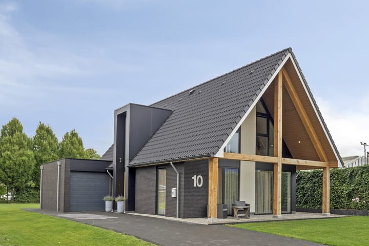 Photo of property Cornelis Schipperplein 10, Bergentheim