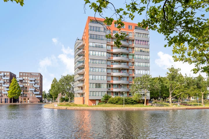 Photo of property Cornelis van Rijplantsoen 59, Amsterdam