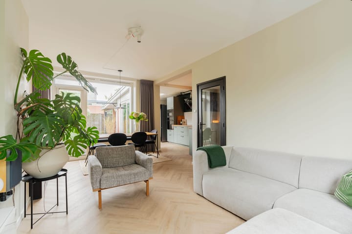 Cort van der Lindenkade 8 in Amsterdam