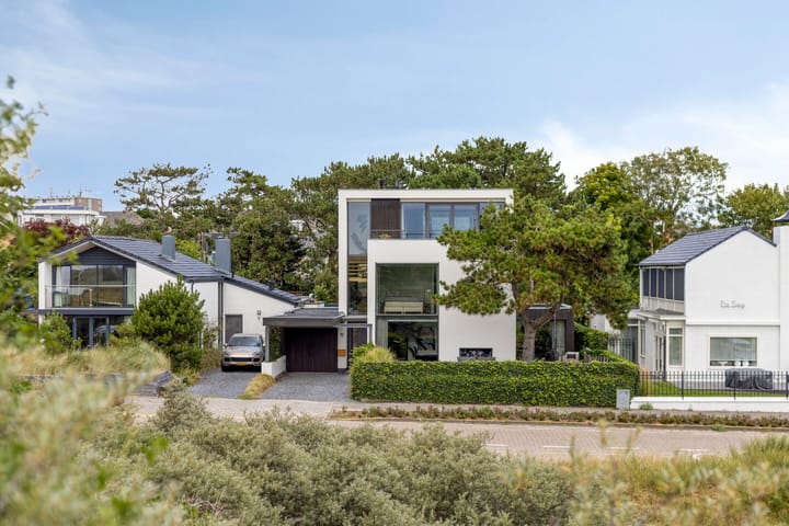 Cort van der Lindenstraat 12 in Zandvoort