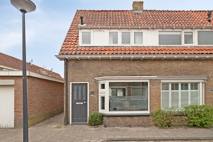 Cosijnstraat 25 in Leiden