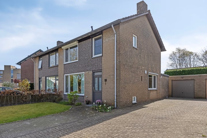 Cranendoncklaan 73 in Budel foto