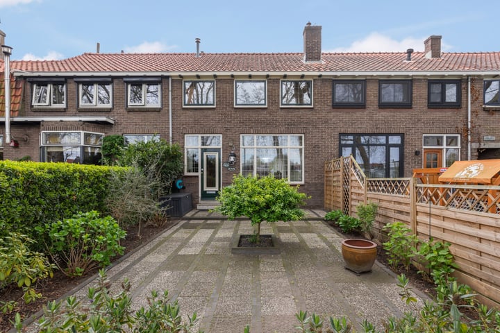 Photo of property Crayensteynstraat 111, Dordrecht