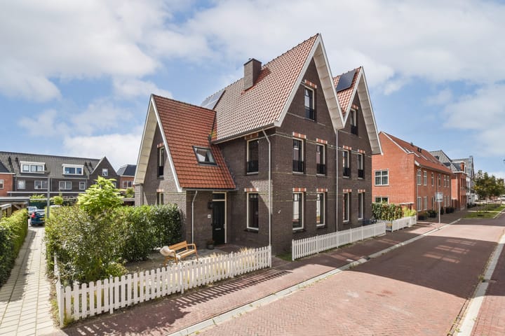 Cronenburghlaan 38 in Weesp