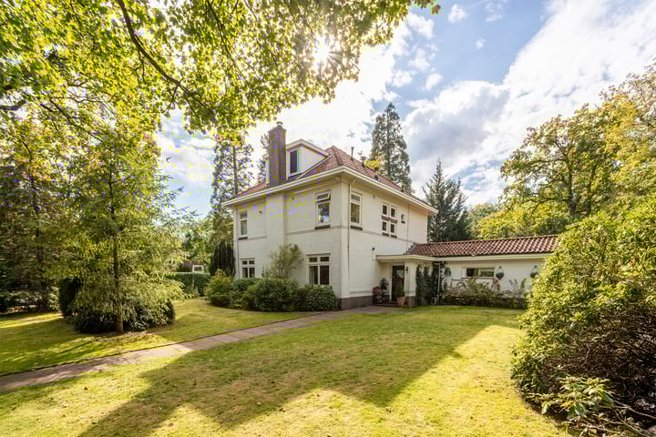 Photo of property Curaçaolaan 20, Hilversum