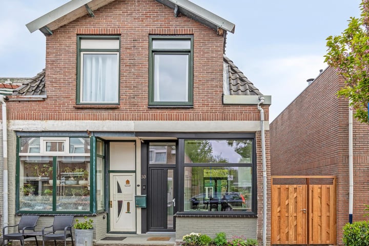 Czaar Peterstraat 30 in Zaandam