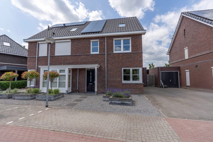 d'n Hof 38 in Overloon
