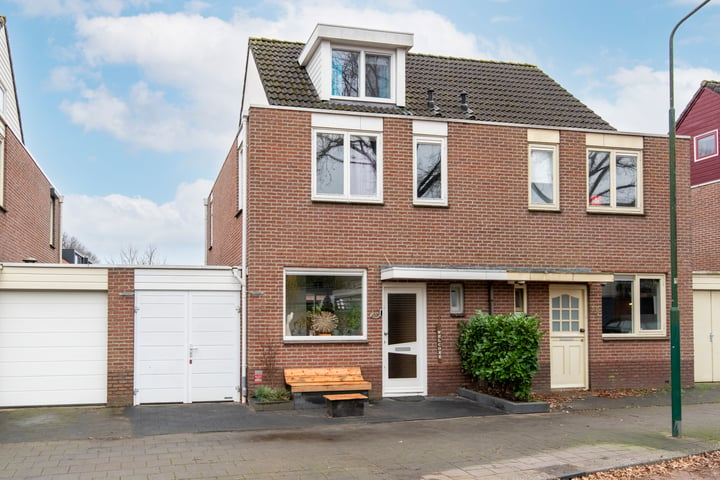 D.S. van Schuppenstraat 21 in Veenendaal