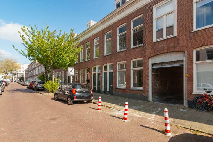 Photo of property Da Costastraat 111, 's-Gravenhage