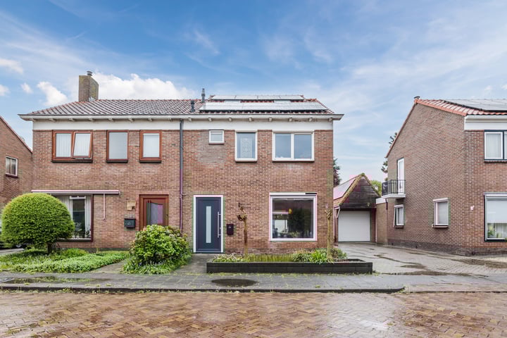 Photo of property Da Costastraat 14, Hoogeveen
