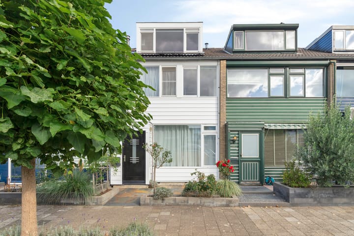 Photo of property Da Costastraat 32, Lekkerkerk