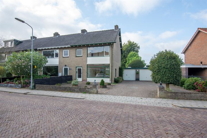 Da Costastraat 98 in Putten