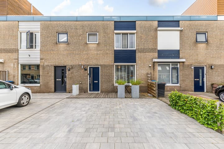 Dagpauwooghof 30 in Schiedam