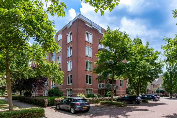 Dagpauwooglaan 32 in Veenendaal