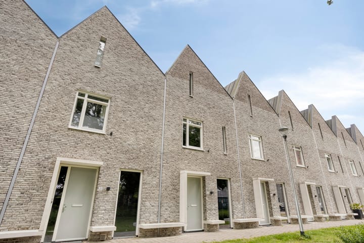 Photo of property Dahliahof 22, Tilburg