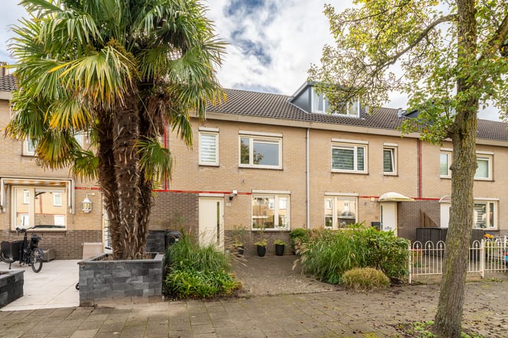 Dahliastraat 16 in Badhoevedorp