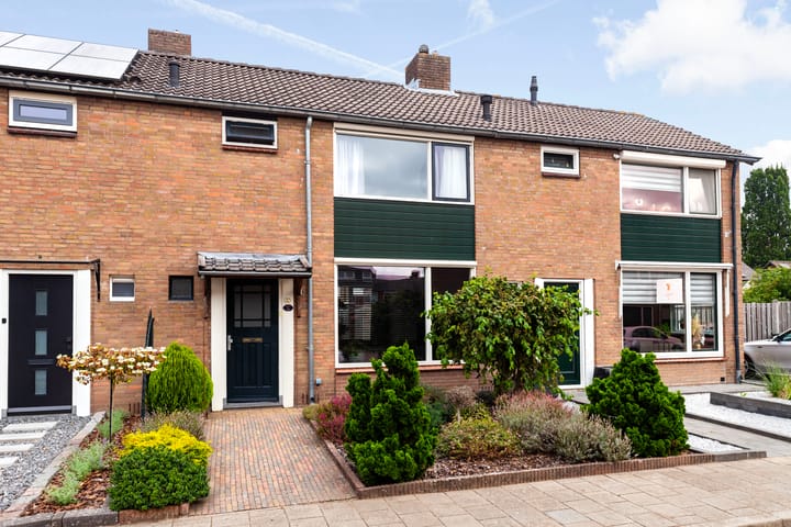 Dahliastraat 32 in Eerbeek
