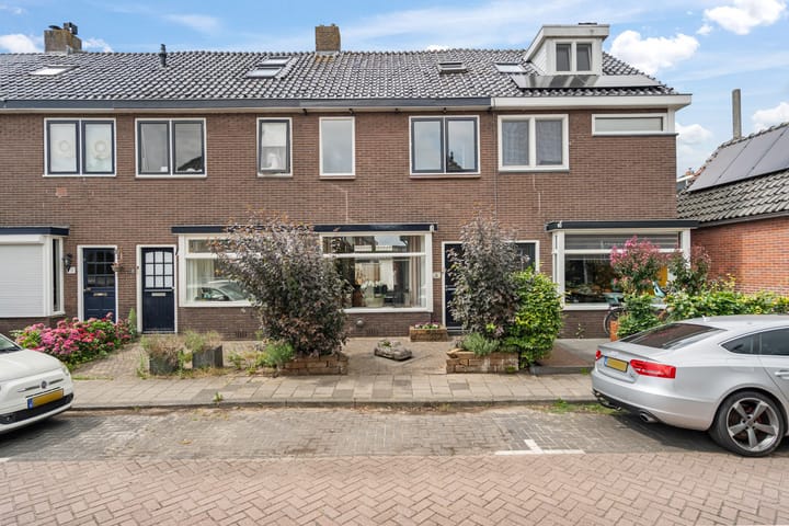 Dahliastraat 4 in Woerden