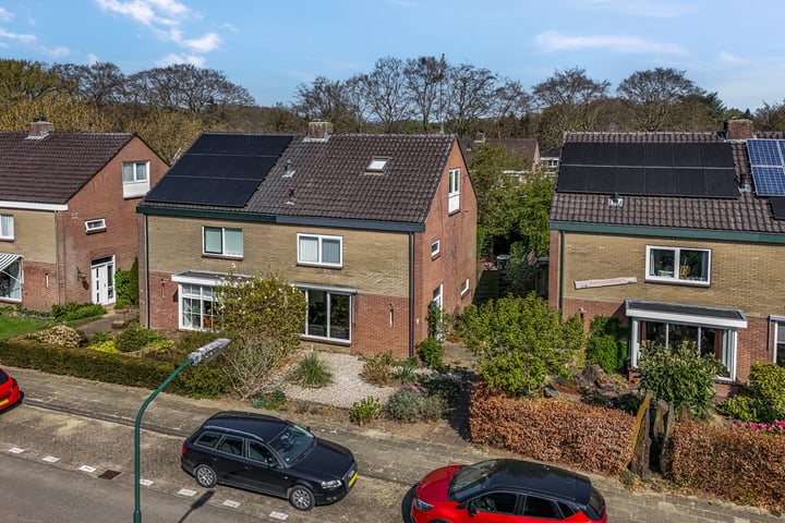 Photo of property Dahliastraat 7, Rhenen