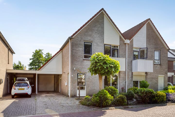 Dahliastraat 9 in Winterswijk Foto