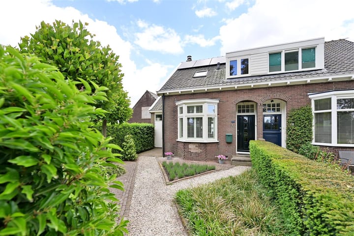 Photo of property Dammerweg 46, Nederhorst den Berg