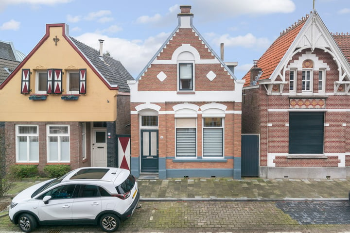 Damstraat 42 in Roosendaal