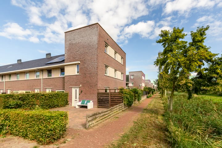 Danzigstraat 21 in Lelystad