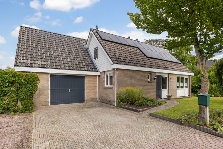 Photo of property De Achtkant 1, Buitenpost