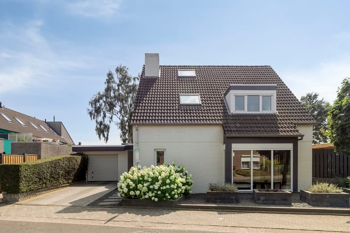 Photo of property De Akkervrouw 1, Grubbenvorst